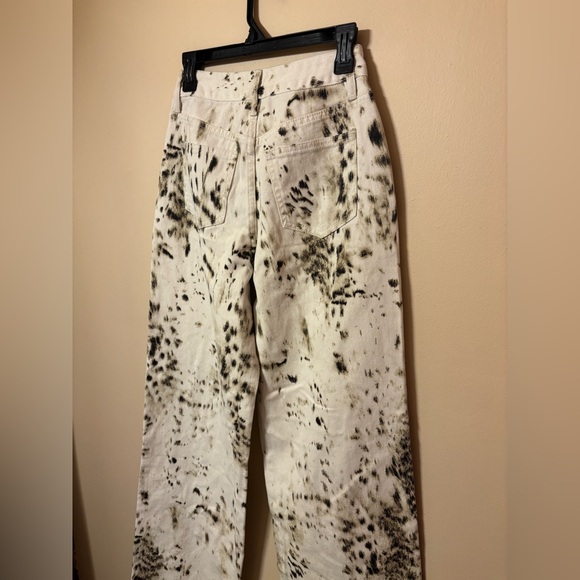 Fashion Novacream and brown cheetah Printed Jeans - Picture 3 of 9